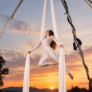Esibizione di danza aerea per matrimoni e cerimonie