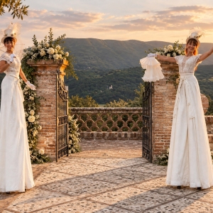 Trampolieri eleganti per il welcome degli ospiti a matrimoni e cerimonie