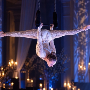 Artista di danza aerea per spettacoli ed eventi aziendali di lusso