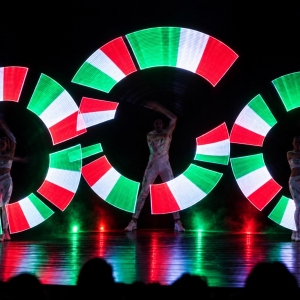 Performance LED con effetti visivi per eventi e convention aziendali